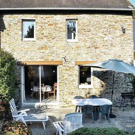 Nice In La Fort With 3 Bedrooms And Wifi Cerisy-la-Foret