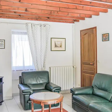 Nice In La Fort With 3 Bedrooms And Wifi بيت للعطل Cerisy-la-Foret